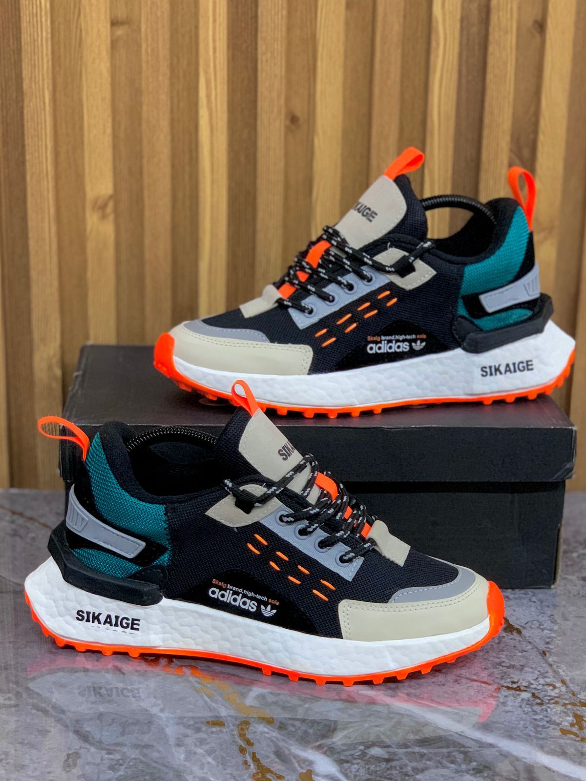 adidas sikaige