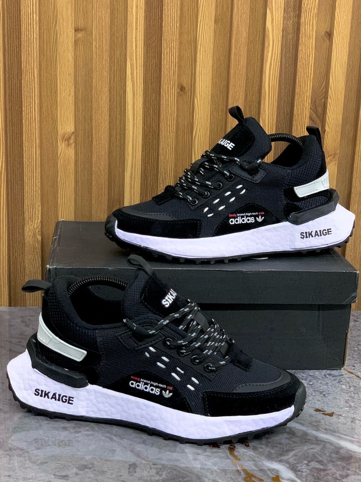 adidas sikaige