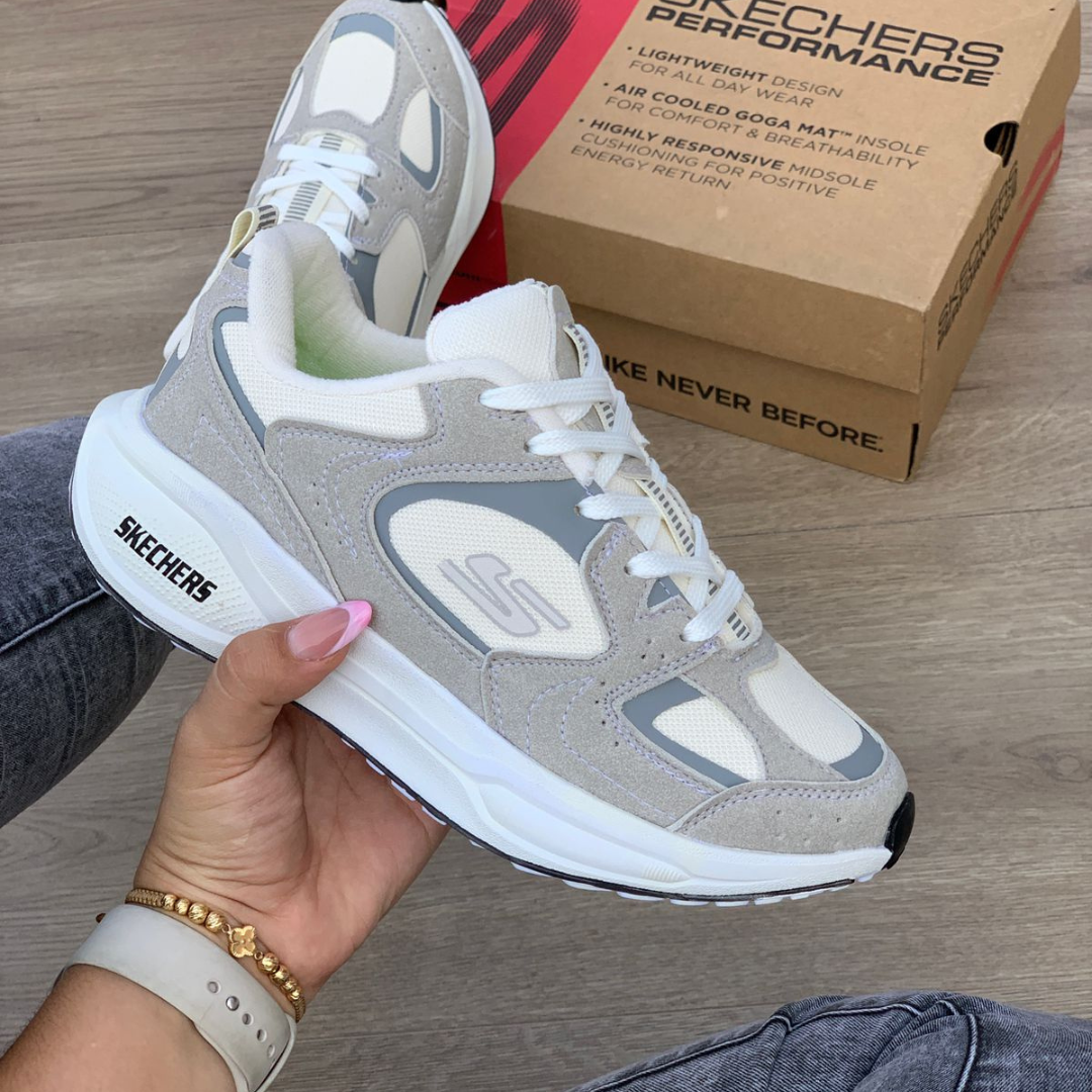 SKECHERS